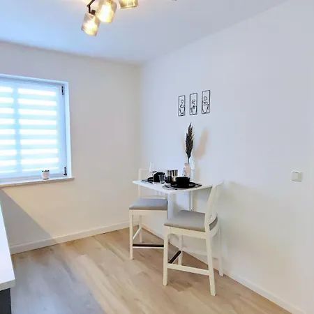 Apartment Homely - Urban Oasis *