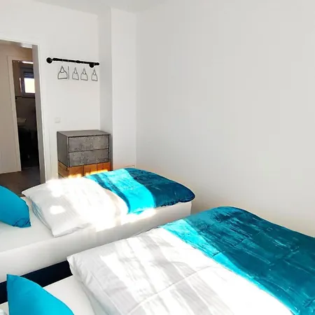 Homely - Urban Oasis
