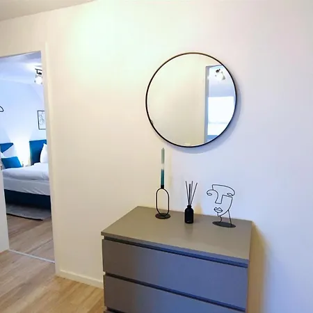 Homely - Urban Oasis