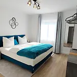 Homely - Urban Oasis Apartman *