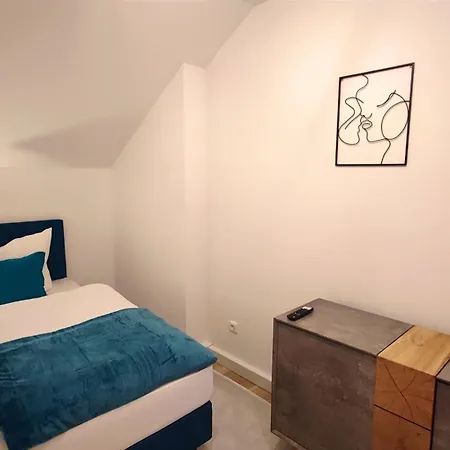 Homely - Urban Oasis Apartamento *
