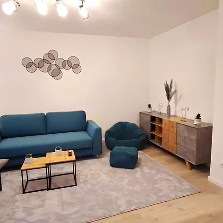 Homely - Urban Oasis Apartamento *
